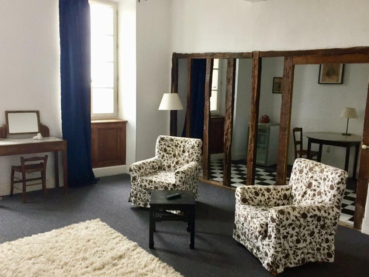Hotel Saint Laurans Aurignac  ภายนอก รูปภาพ